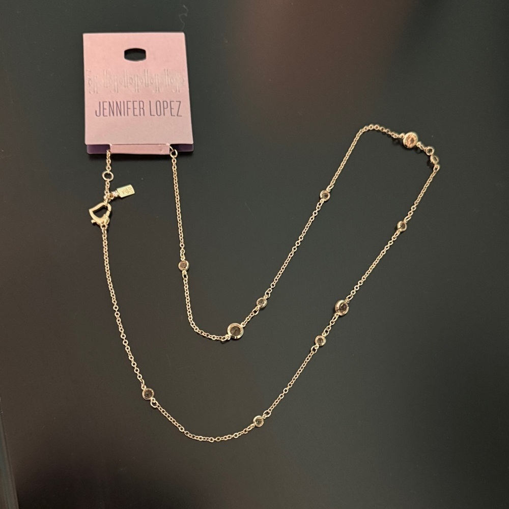 NWT Jennifer Lopez Elegant Dainty Gold Necklace